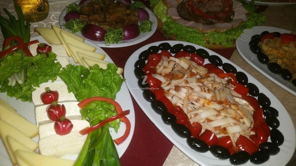 Pensiunea Valea Negrasului Trăisteni Εξωτερικό φωτογραφία
